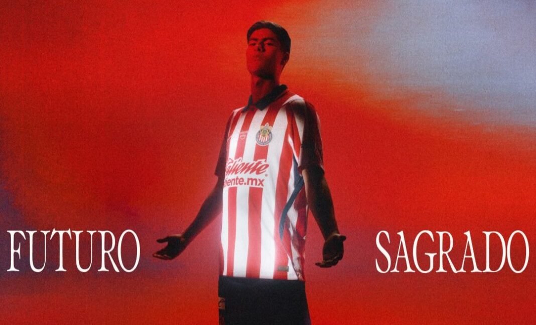 Chivas presenta su nuevo uniforme para el Apertura 2026