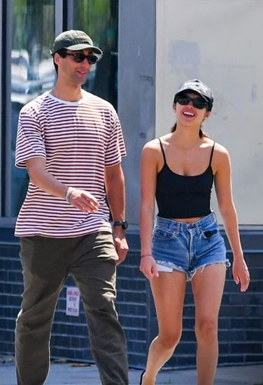 Olivia Rodrigo confirma romance con Julian Croonenberghs