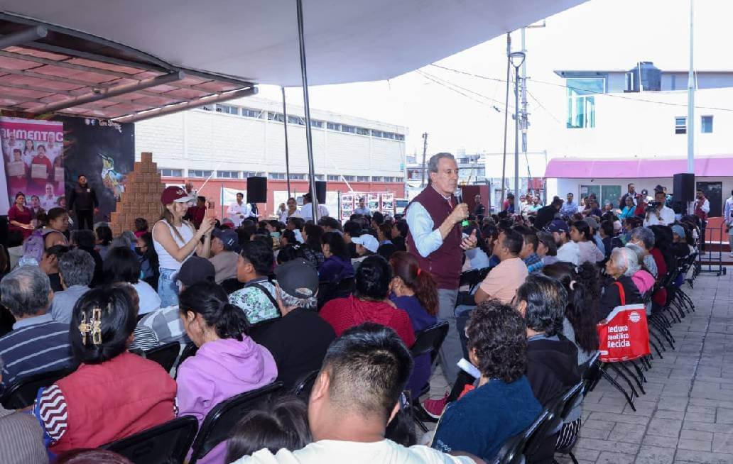 Entrega Chedraui más de 3 mil apoyos alimentarios a familias de La Libertad Entrega Chedraui más de 3 mil apoyos alimentarios a familias