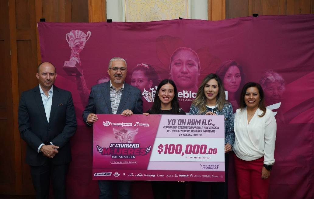 Entrega Gobierno de la Ciudad de Puebla donativos de la. Carrera