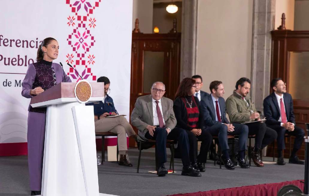 Sheinbaum firma decreto para la creación de 12 mil nuevos consultorios