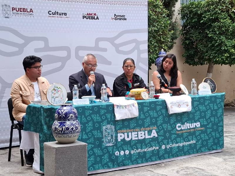 conferencias y conversatorios
