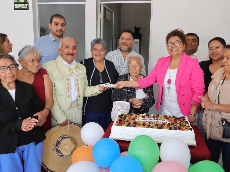 durante el festejo los asistentes
