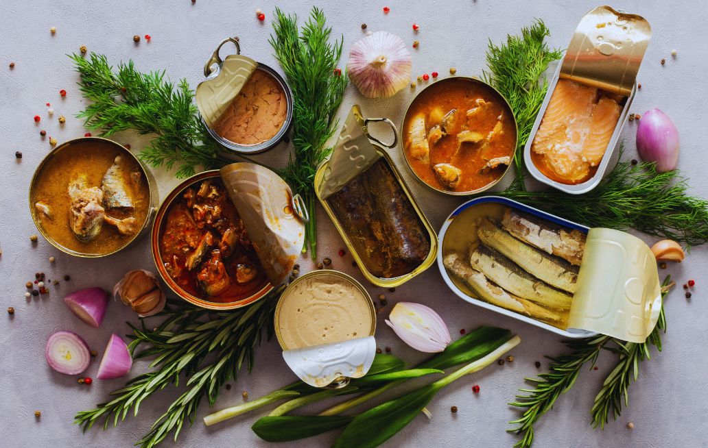 Beneficios de comer atún, sardina, salmón y pescados enlatados