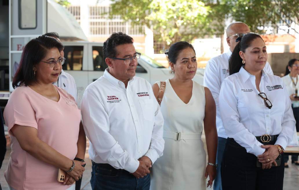En Chiautla de Tapia, el diputado Pável Gaspar acompaña a la diputada Celia Bonaga en la Jornada de Educación Integral en Sexualidad En Chiautla de Tapia, el diputado Pável Gaspar acompaña