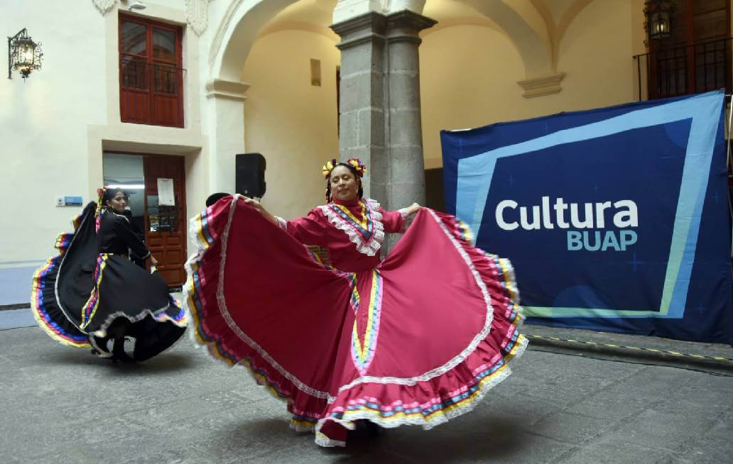 Presentan arte, historia y teatro en el Domingo Cultural de la VEDC