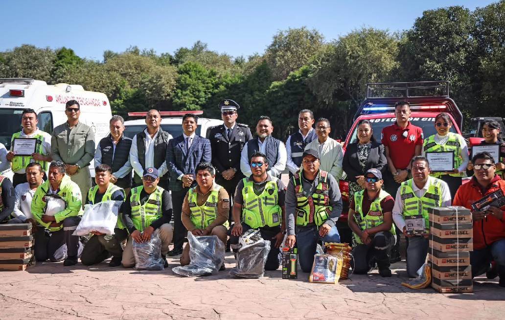 Reconoce el presidente municipal la labor de Protección Civil en Cuautlancingo Reconoce el presidente municipal la labor de Protección Civil
