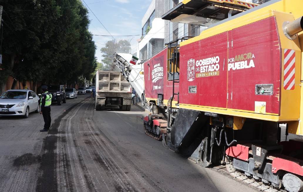 Arranca Gobierno del Estado pavimentación de 3.1 kilómetros de vialidades en la capital poblana Arranca Gobierno del Estado pavimentación de 3.1 kilómetros