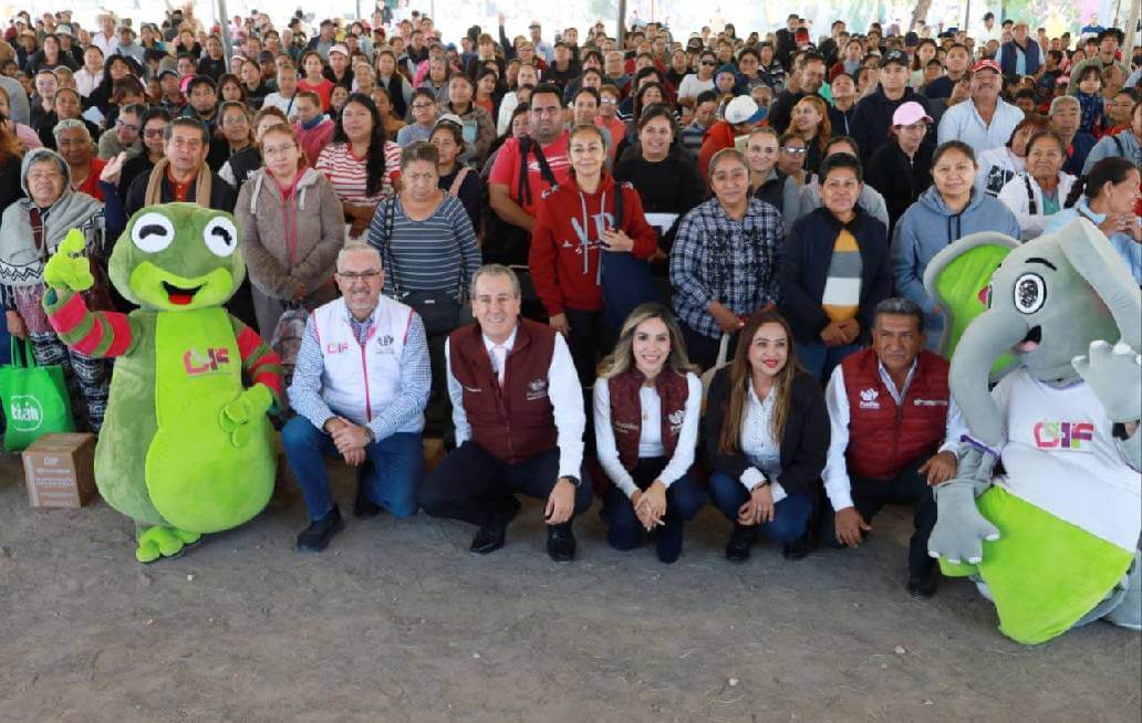 Chedraui entrega más de 9 mil despensas a familias de La Presa Guadalupe Hidalgo Chedraui entrega más de 9 mil despensas a familias de La Presa