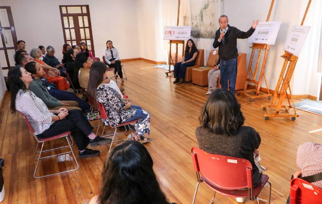 Entrega Gobierno de Puebla estímulos económicos a artistas
