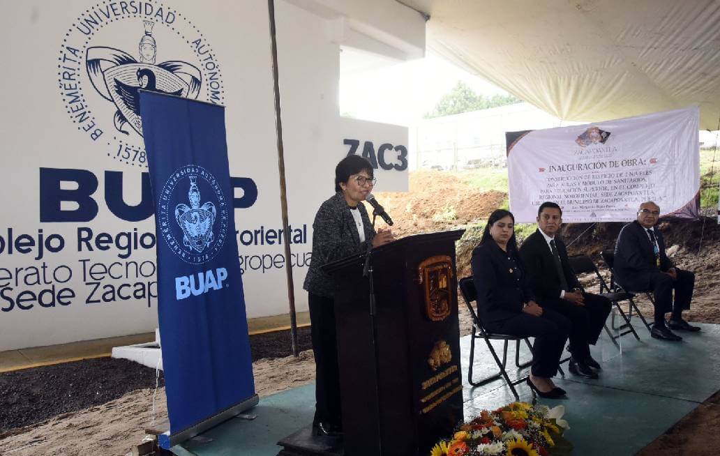 Inaugura Rectora Lilia Cedillo nuevo edificio en el Bachillerato