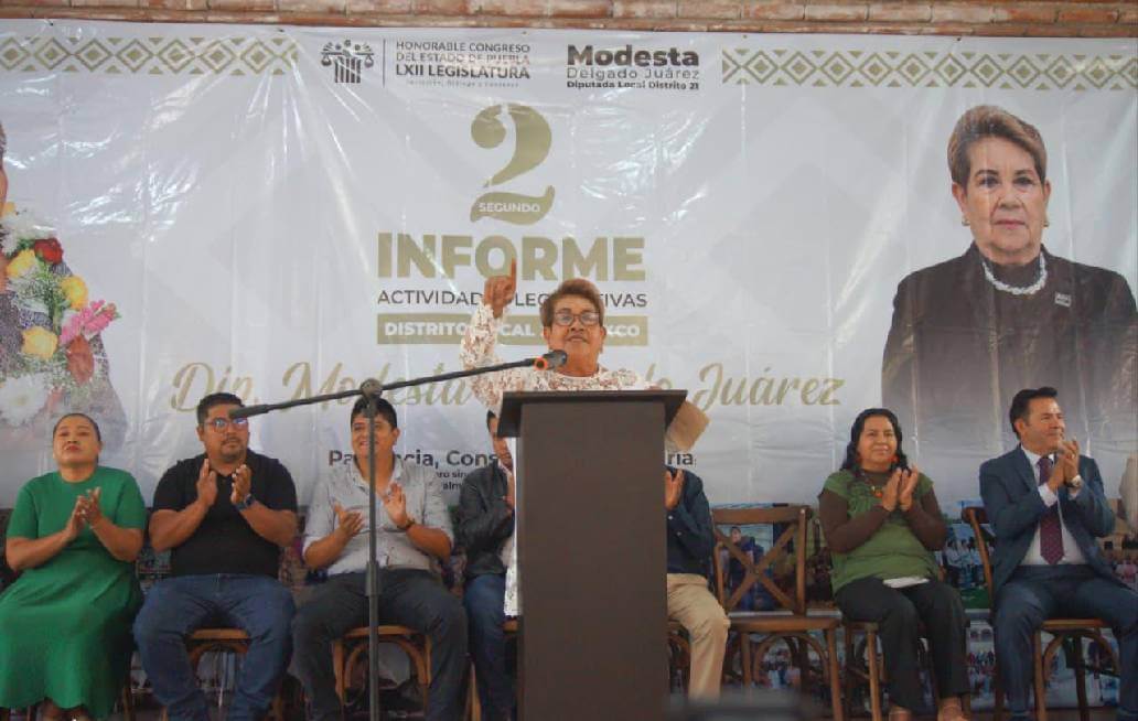 Modesta Delgado Juárez rinde su Segundo Informe de Actividades