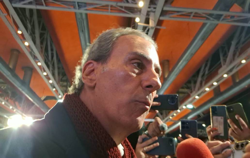 Pepe Chedraui analiza convenio con el Gobierno de Puebla para pavimentar más calles El alcalde de Puebla, Pepe Chedraui Budib, informó que el Ayuntamiento analiza la propuesta del Gobierno del Estado para establecer un convenio de financiamiento compartido, bajo un esquema 50/50, destinado al mantenimiento de maquinaria y de cuatro trenes de pavimentación que operan en la capital poblana