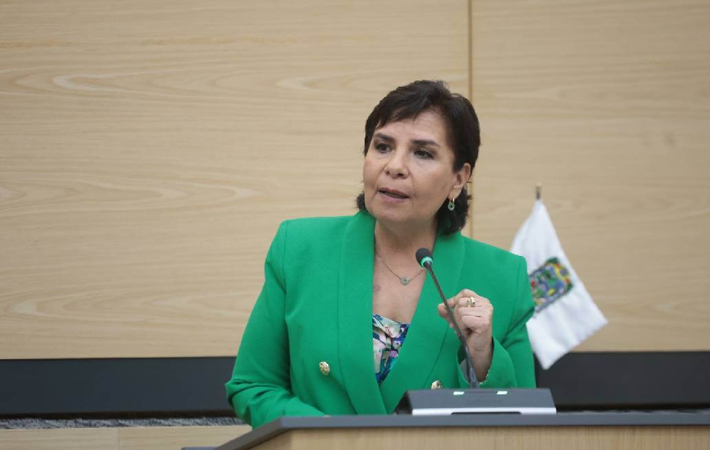  Presenta Manrique propuesta legislativa para fortalecer la atención