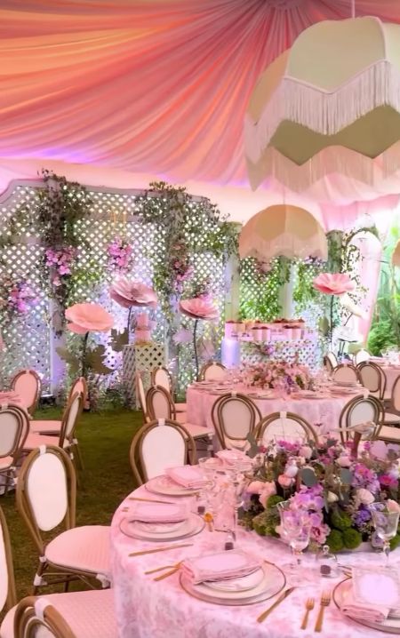 Carlos Rivera y Cynthia Rodríguez celebran baby shower