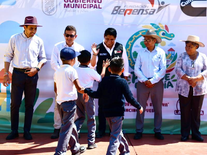 durante la entrega omar muñoz