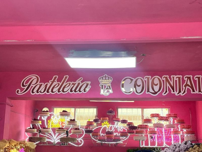 PASTELERÍA LA COLONIAL, HOLADRAS